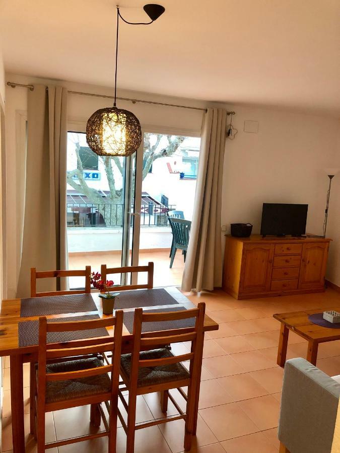 קדאקז Apartaments S'Arenella מראה חיצוני תמונה