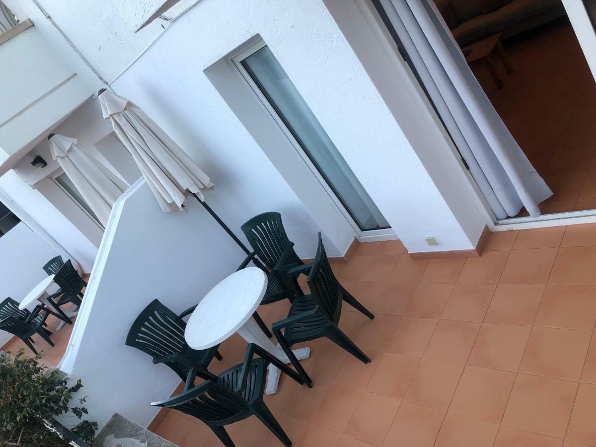 קדאקז Apartaments S'Arenella מראה חיצוני תמונה